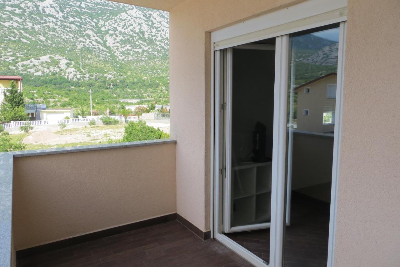 Mungos Apartment Cesarica Exterior foto